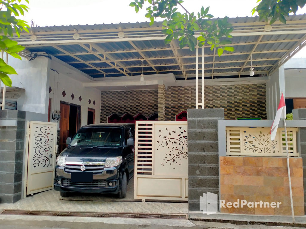 Navisha Guest House Syariah near Exit Tol Batang RedPartner