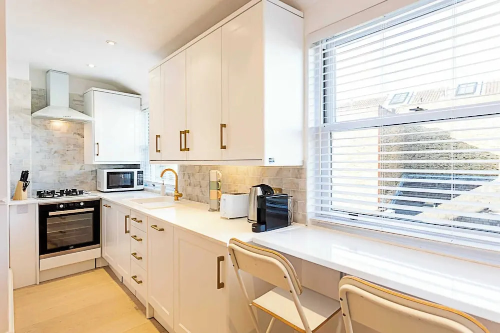 Stylish Apartment In Leafy Richmond