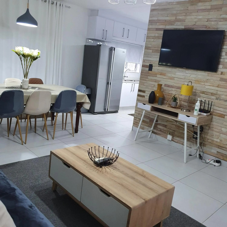 Durban Halaal Accommodation "No Alcohol Strictly Halaal No Parties" Entire Luxury Apartment, 3 Bedrooms, 6 Sleeper, Self Catering "JUST LOCK AND GO"