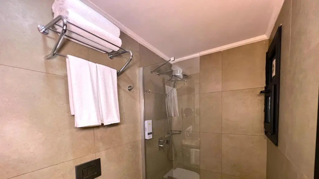 Crown Salamis Hotel