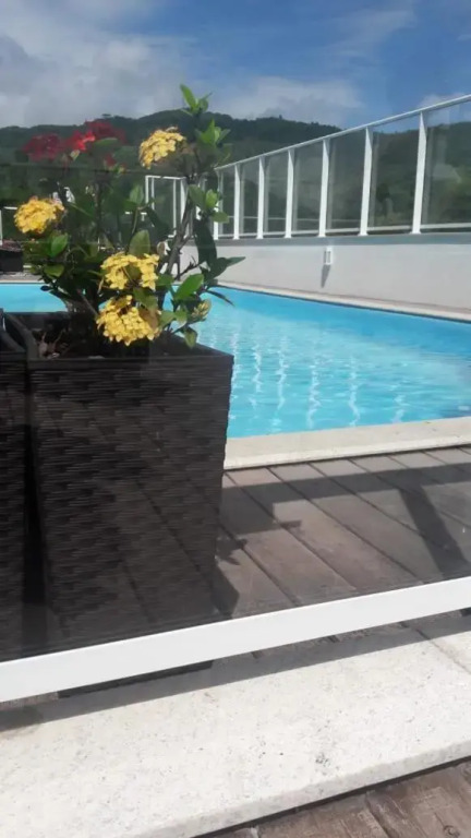 Apto 2 dorm c/ piscina - Praia de Palmas