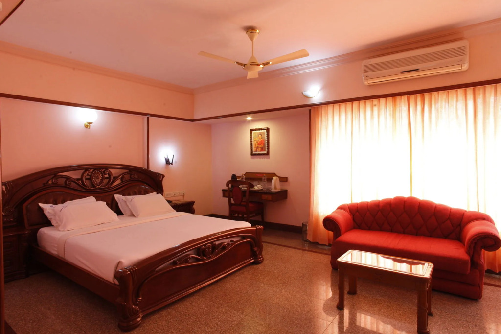 Mayura Residency