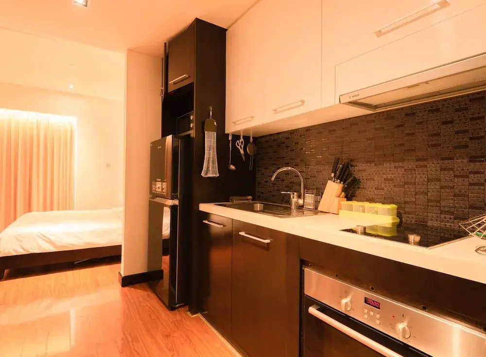 The Costa Serviced Apartment By Seaholiday