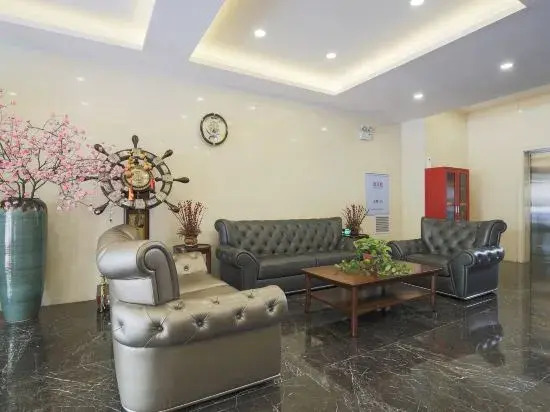 Xinyue Hotel (Mudanjianghuochebeizhanxinhualudian)