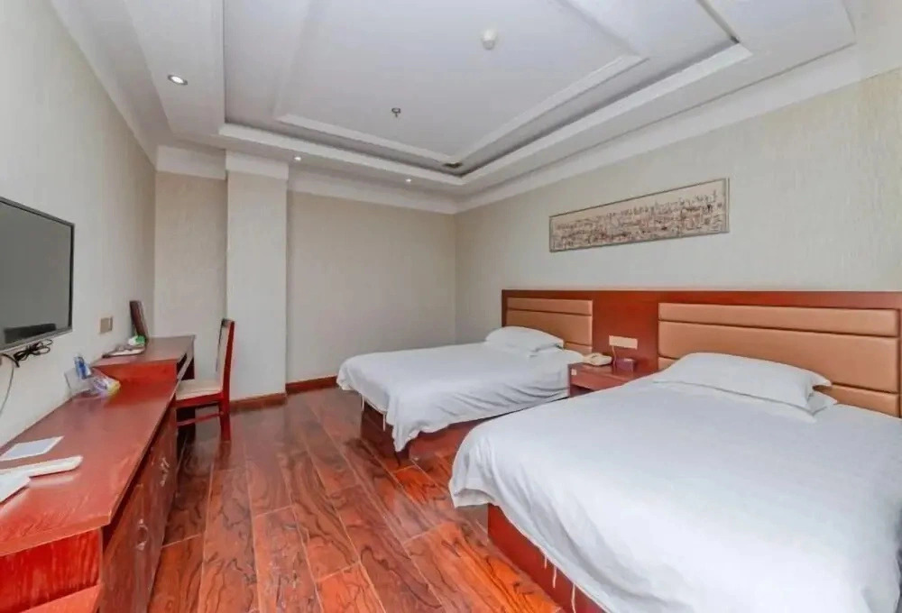 Yinzuo Holiday Hotel