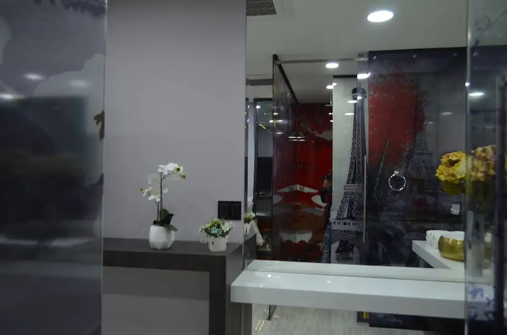 Hotel Paris Luxury Suites