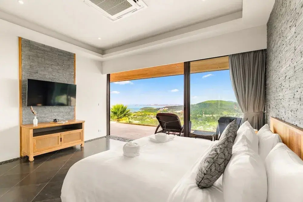 Villa Firefly