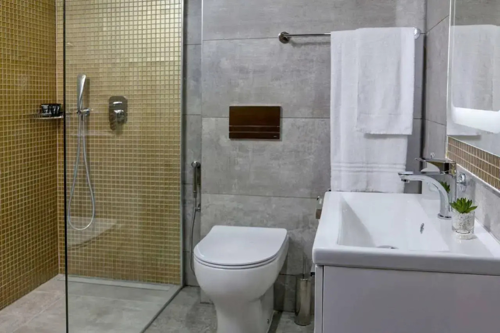 Putney Hotel