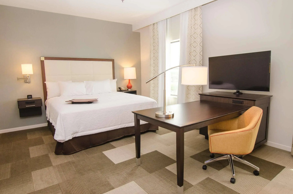 Hampton Inn & Suites by Hilton Houston North IAH