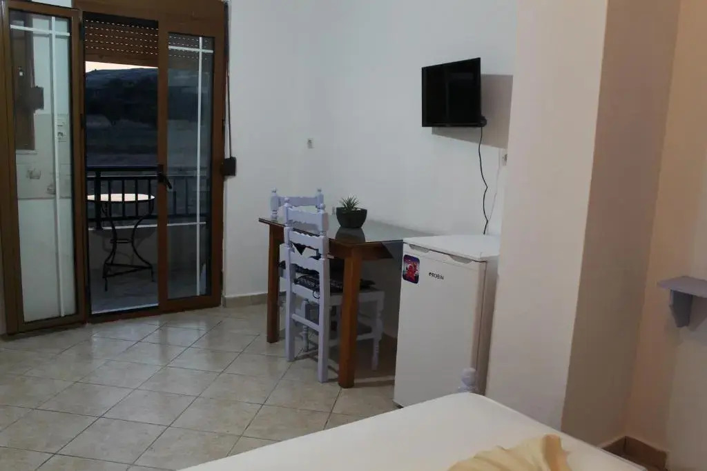 Vakis Apartments 2