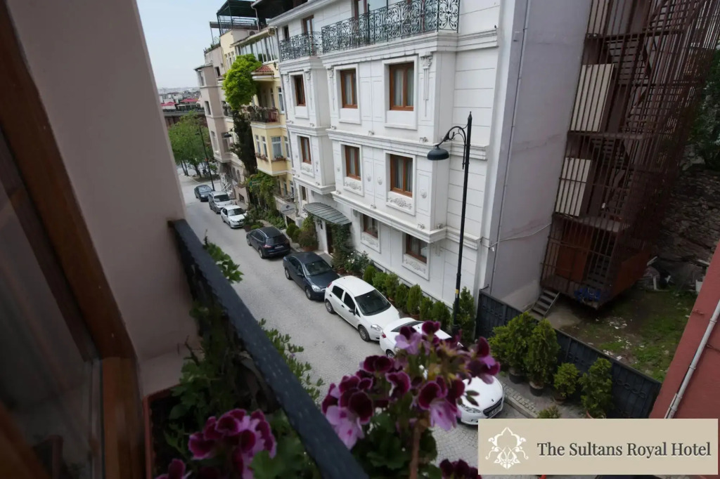 Отель Sultans Royal