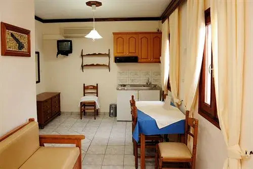 Kastro Hotel
