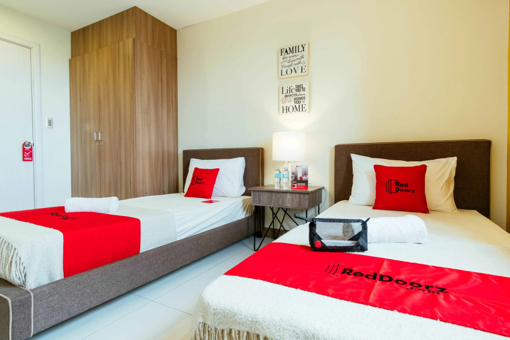 RedDoorz Plus at Kamuning Quezon City