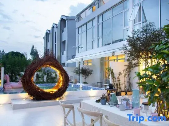 Coral Bay Designer Homestay