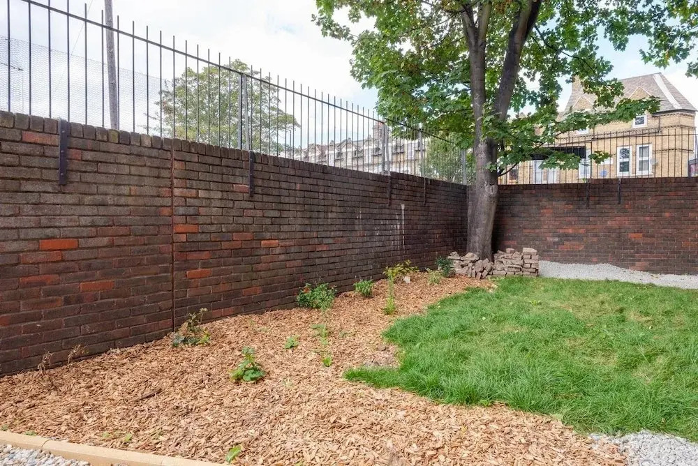 Stunning 2BR Flat Near Burgess Park W/garden