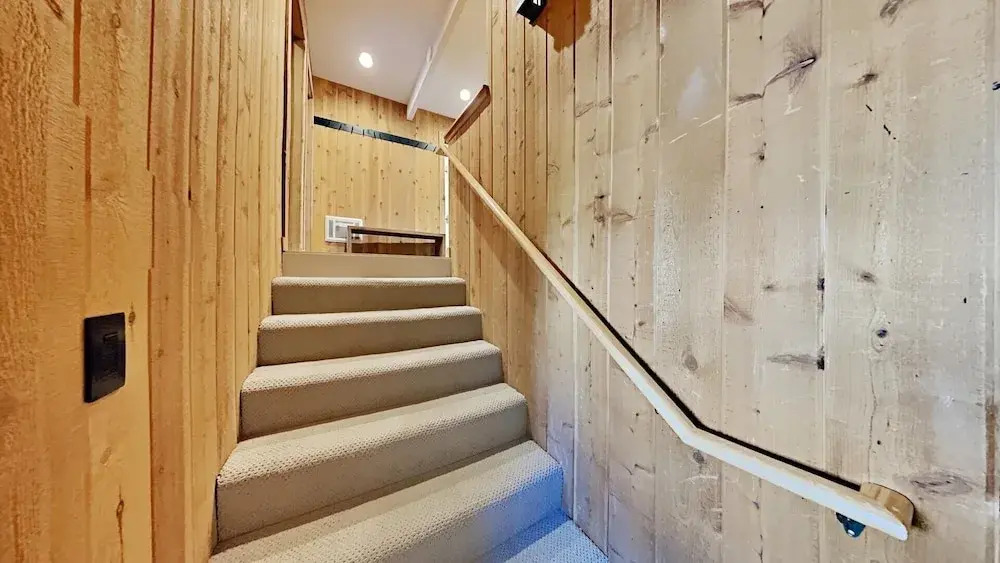 Beautifully remodeled 3 Bedroom Condo