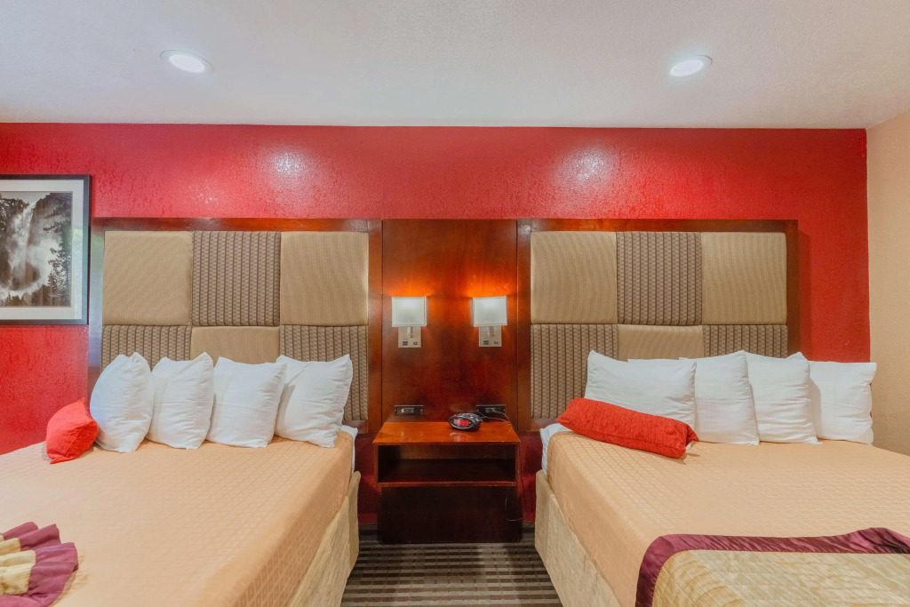 Best Western Plus Yosemite Way Station