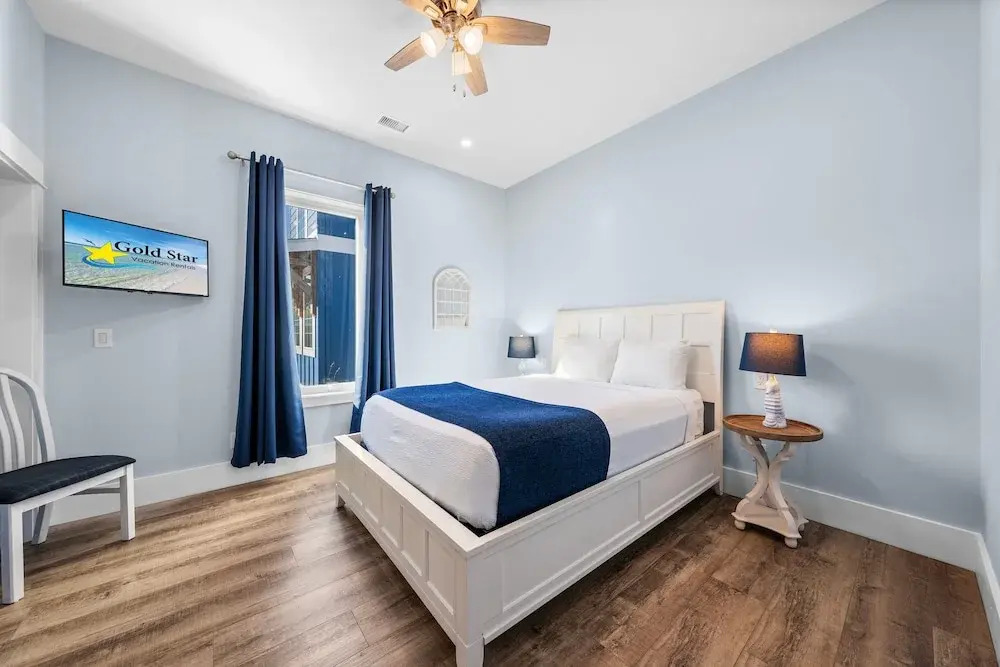 Large Lux Home,private Pool,spa,backyard, 6 Bdrms, Beach,wharf, OWA 15 Mins Away