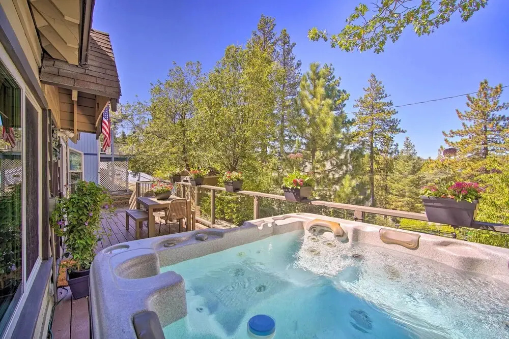 Chic Lake House w/ Furnished Deck & Hot Tub!