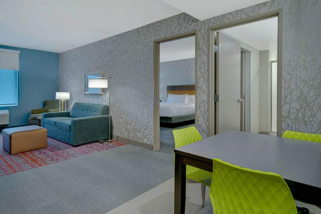 Home2 Suites By Hilton Grand Rapids Airport