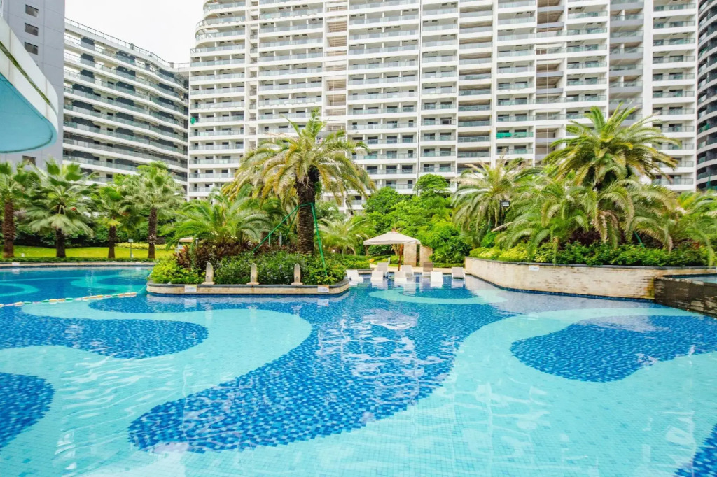 the Royal Bay Z Hotel