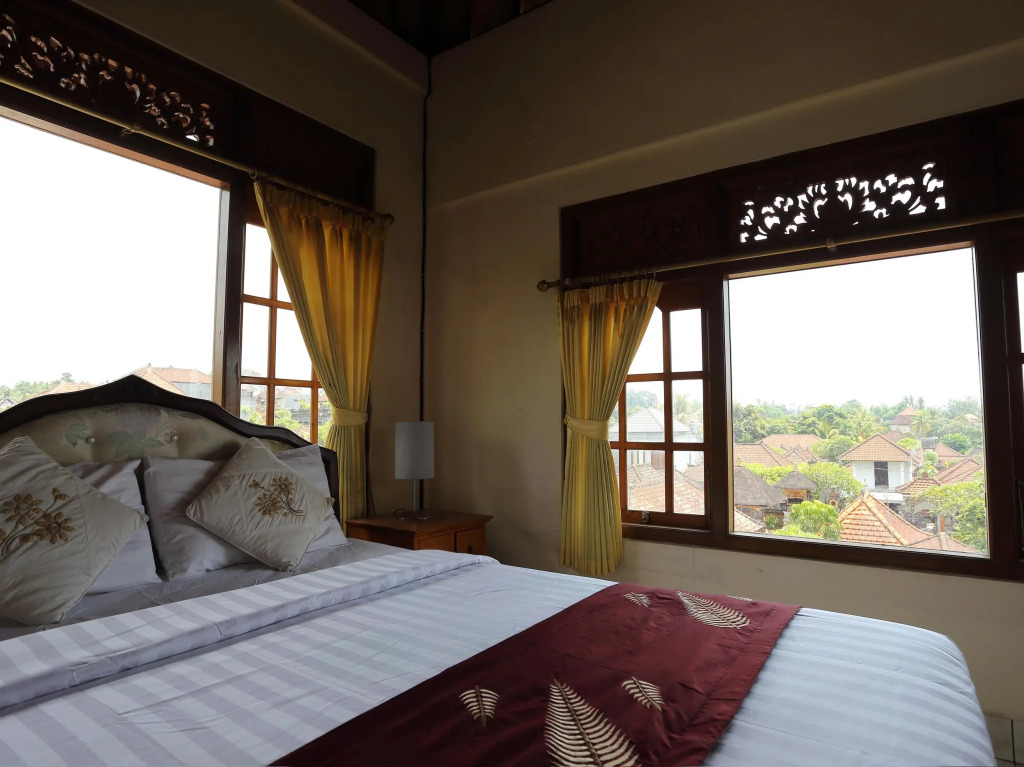 Artja Inn 2