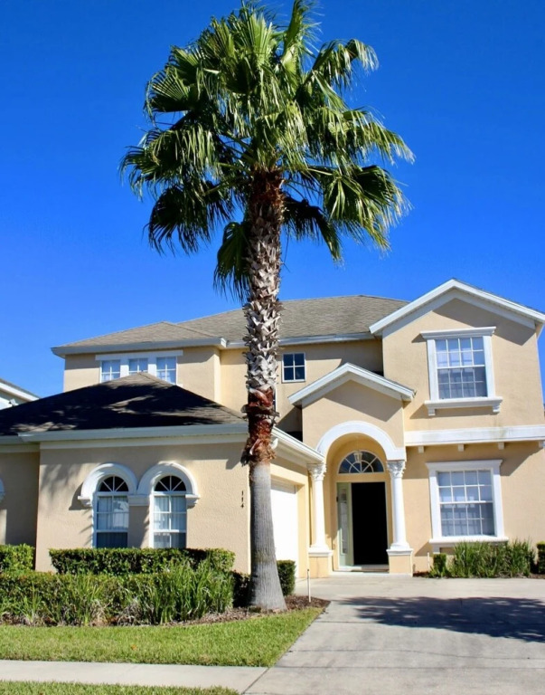 Immaculate 5-bed Villa in Haines City Pool G/room