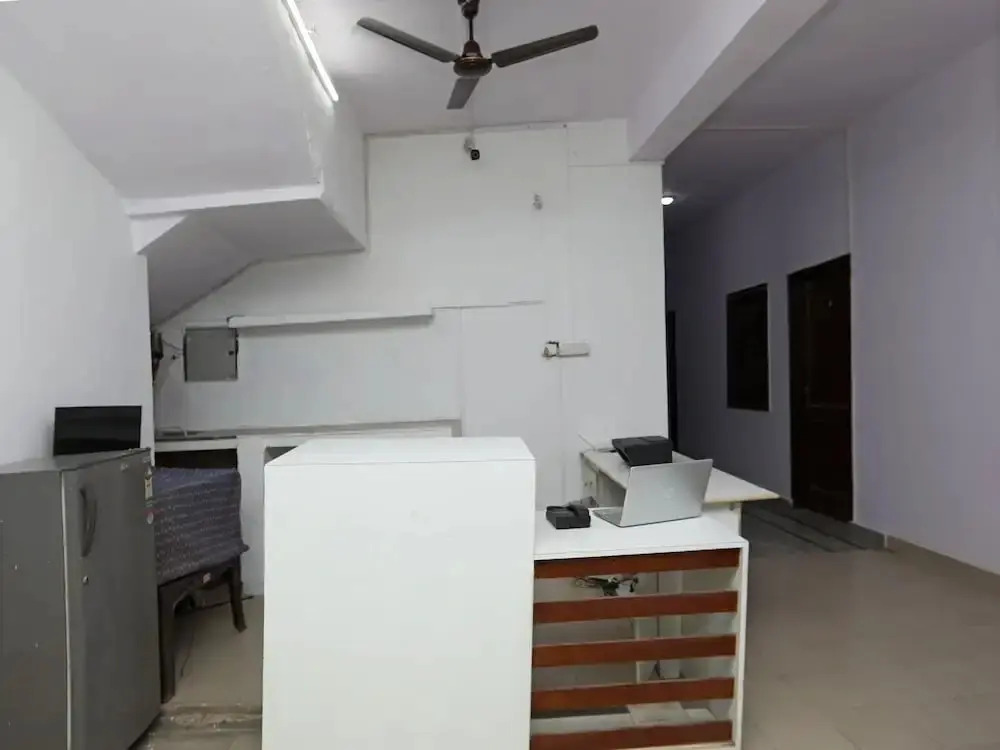 Hotel Indians by OYO Rooms