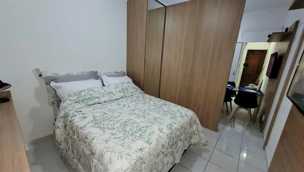 Quarto E Sala Novo E Silencioso