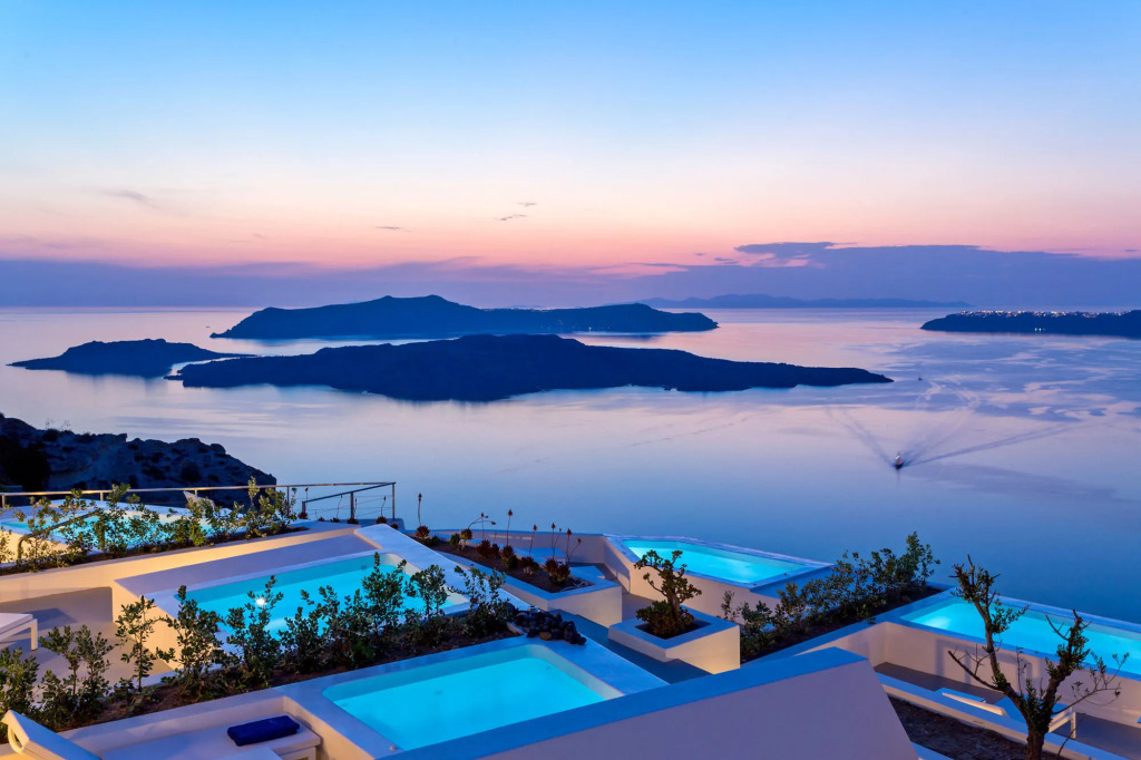 Alti Santorini Luxury Suites