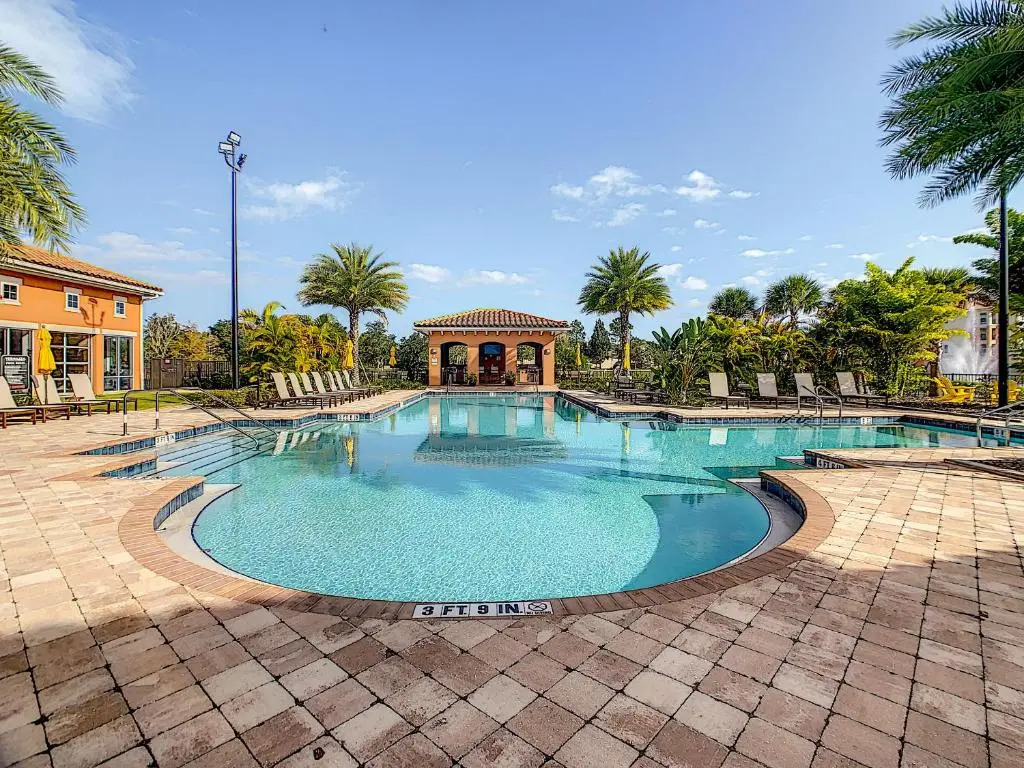 Perfect and Close to Disney!
