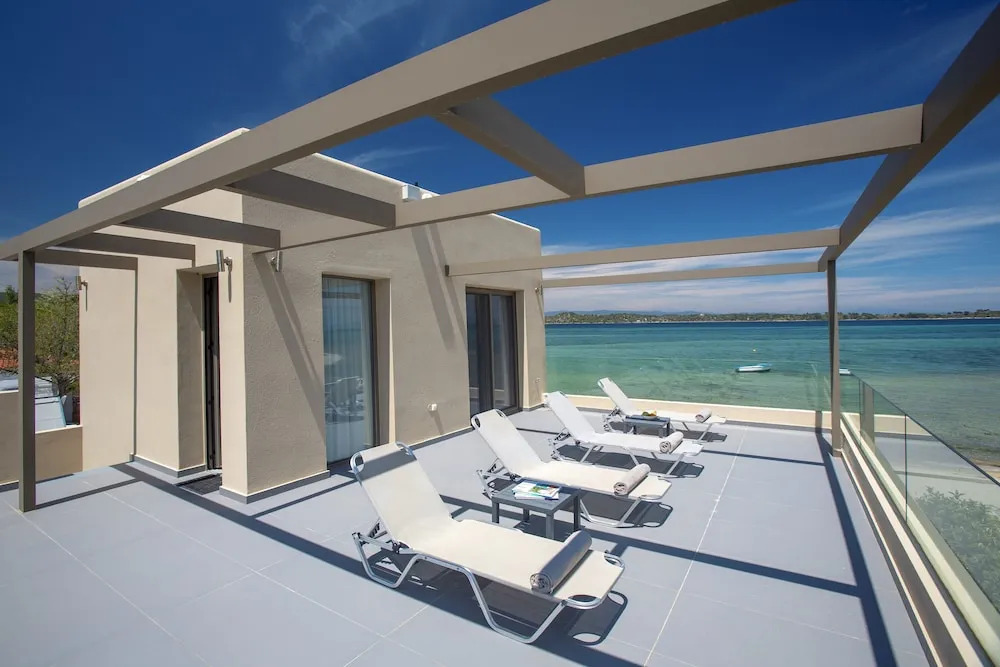 Tiamo Secrets - Beach Front