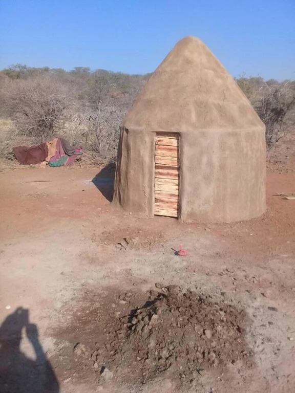 Omapaha Traditional Hut