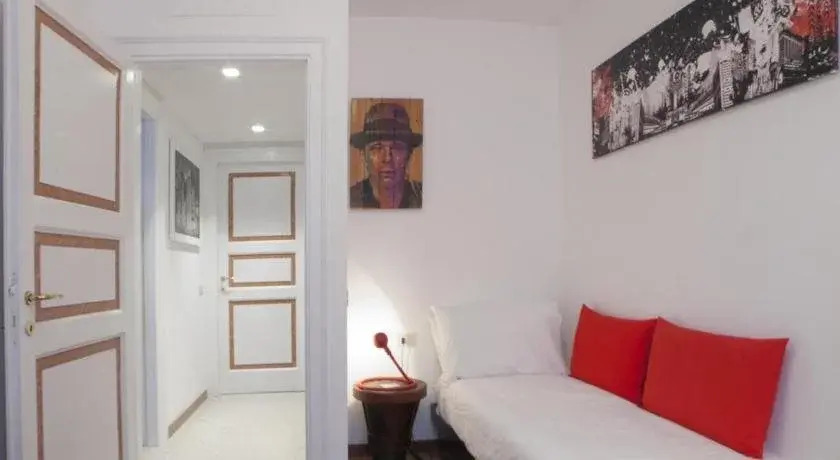 B&B Gallery