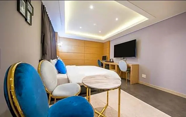 Bay 202 Hotel