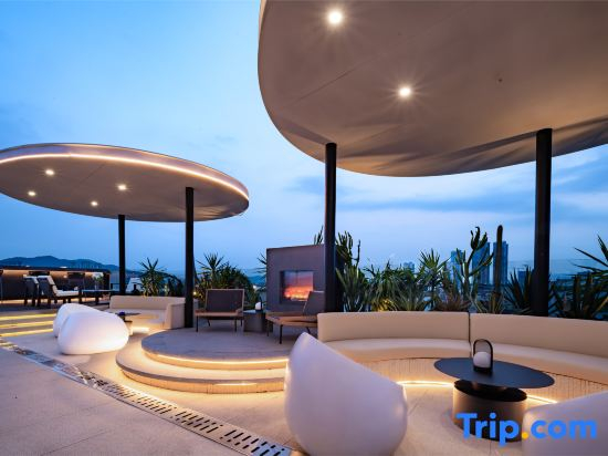 Xiamen Mountain · and Sea View Hotel