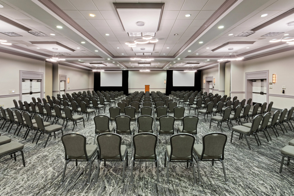 Crowne Plaza Melbourne-Oceanfront by IHG