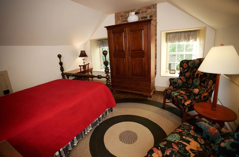 The Zevely Inn