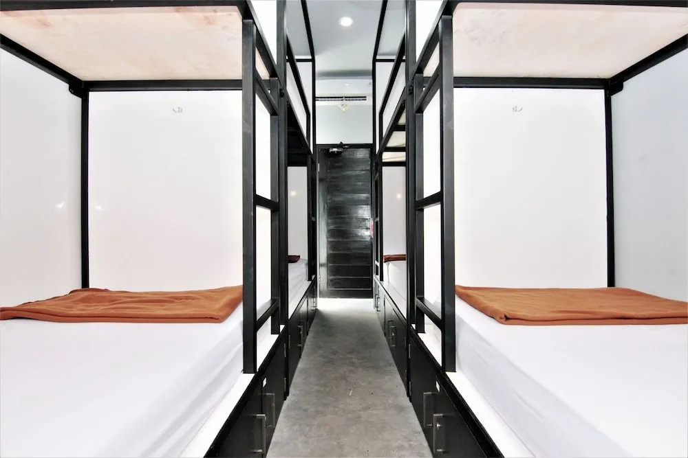 ZEN Hostel Jalan Patimura Legian