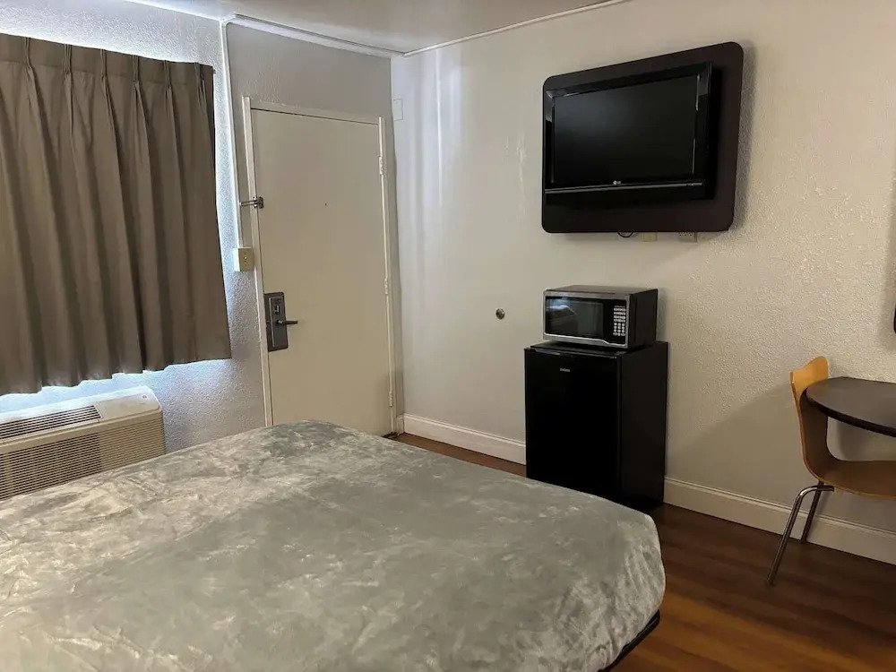 Motel 6 - Pensacola West