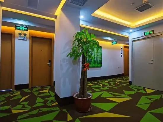 Vatica Hotel(Liulihe Wetland Park Store, Fangshan District, Beijing)