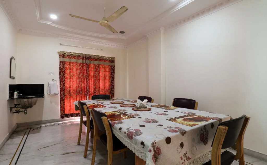 OYO 1074 Valley View Apartments