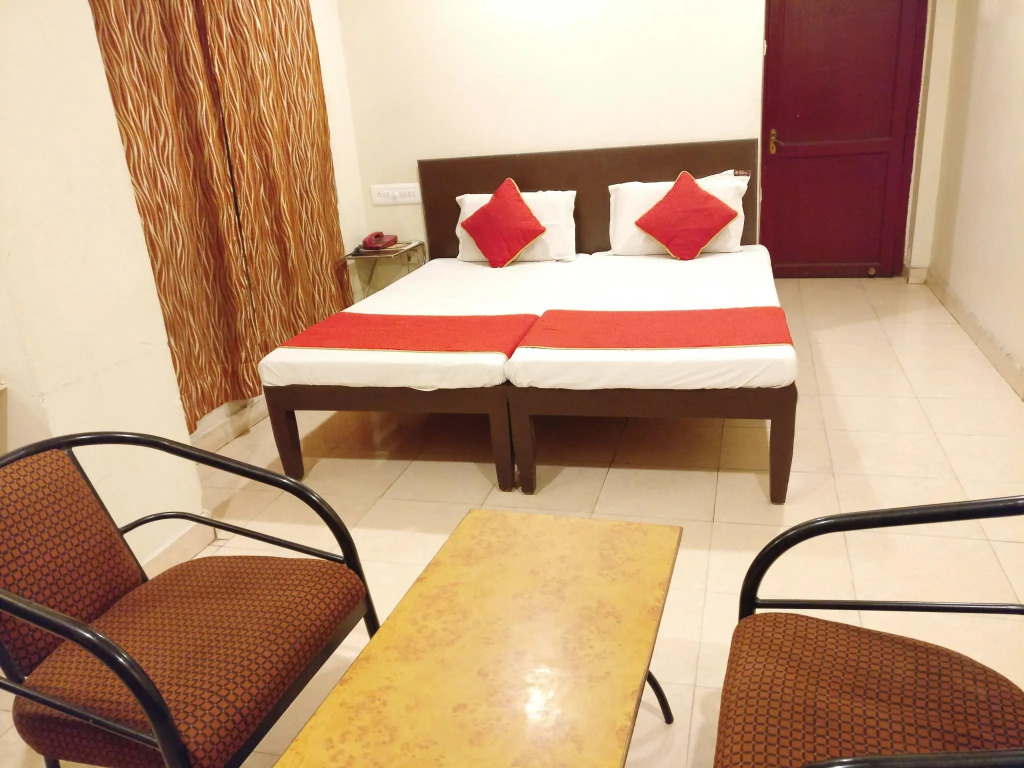 Hotel Morya