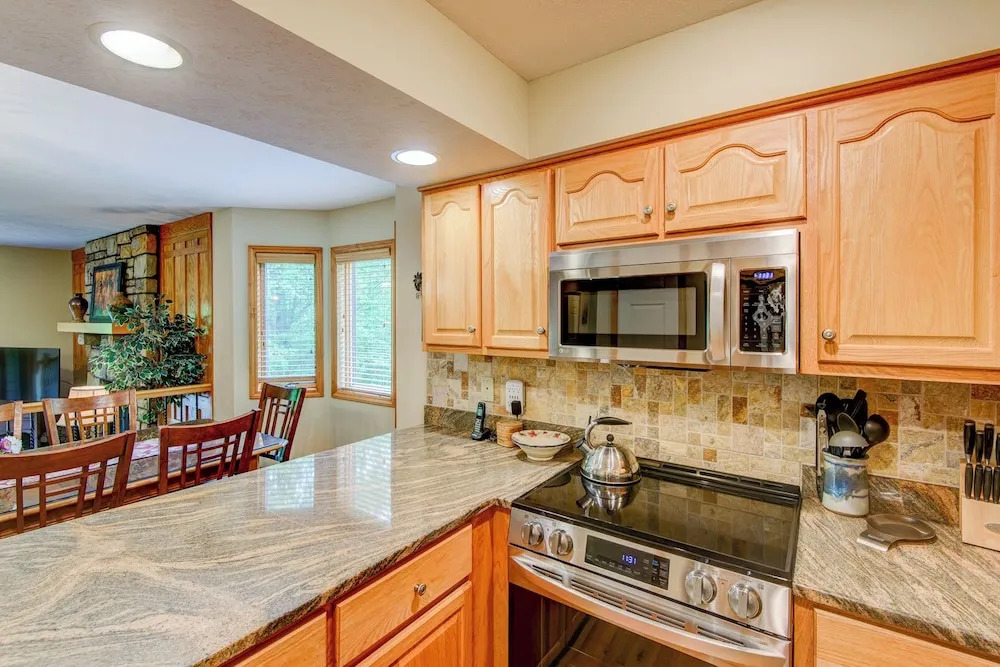 Chetola Berkshires 3 - 3BR With 2 Sleeper Sofas-walk To Blowing Rock