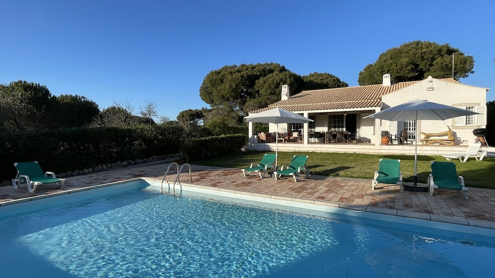Sol - Private Pool - 14 Guests - Vilamoura