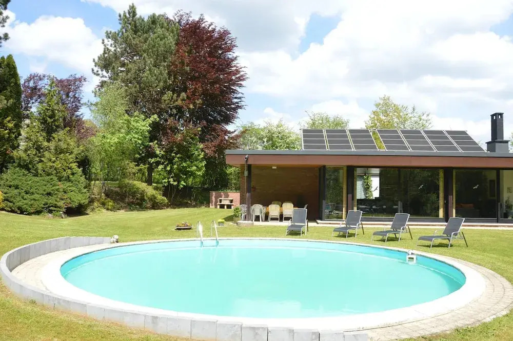 Luxury Villa with Swimming Pool near F1 Circuit