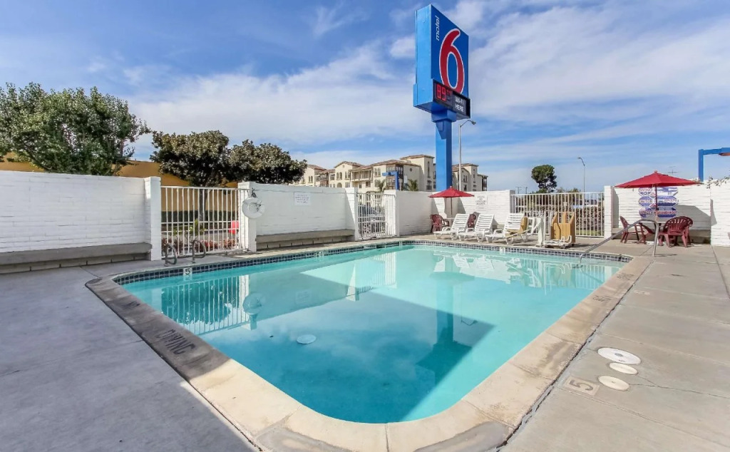 Super 8 by Wyndham Santa Clara