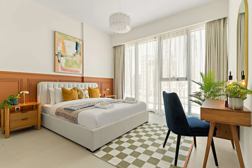 Silkhaus Luxury 1BR Stay Canal Front in Al Wasl