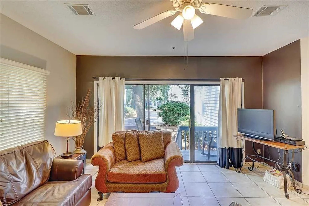Ocean Breeze 33 - Three Bedroom Condo