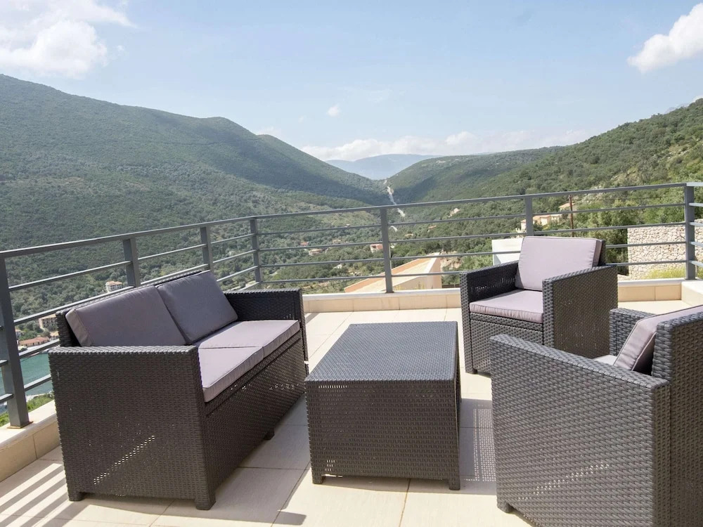 Sivota Bay View Villa with Hot Tub, Private Pool, Garden